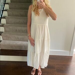 Women’s White Sleeveless Tiered Dress | Size XS